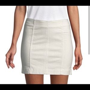 Free people Femme White and Black Stripped Skirt
